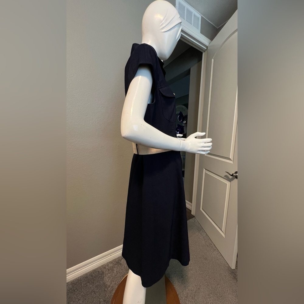 Tahari Navy Midi Dress with Tan Belt size 14 - Picture 4 of 11
